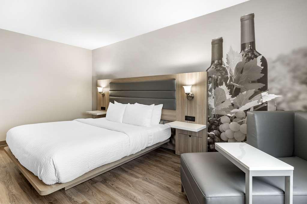 Best Western Plus Vineyard Inn Лівермор Номер фото